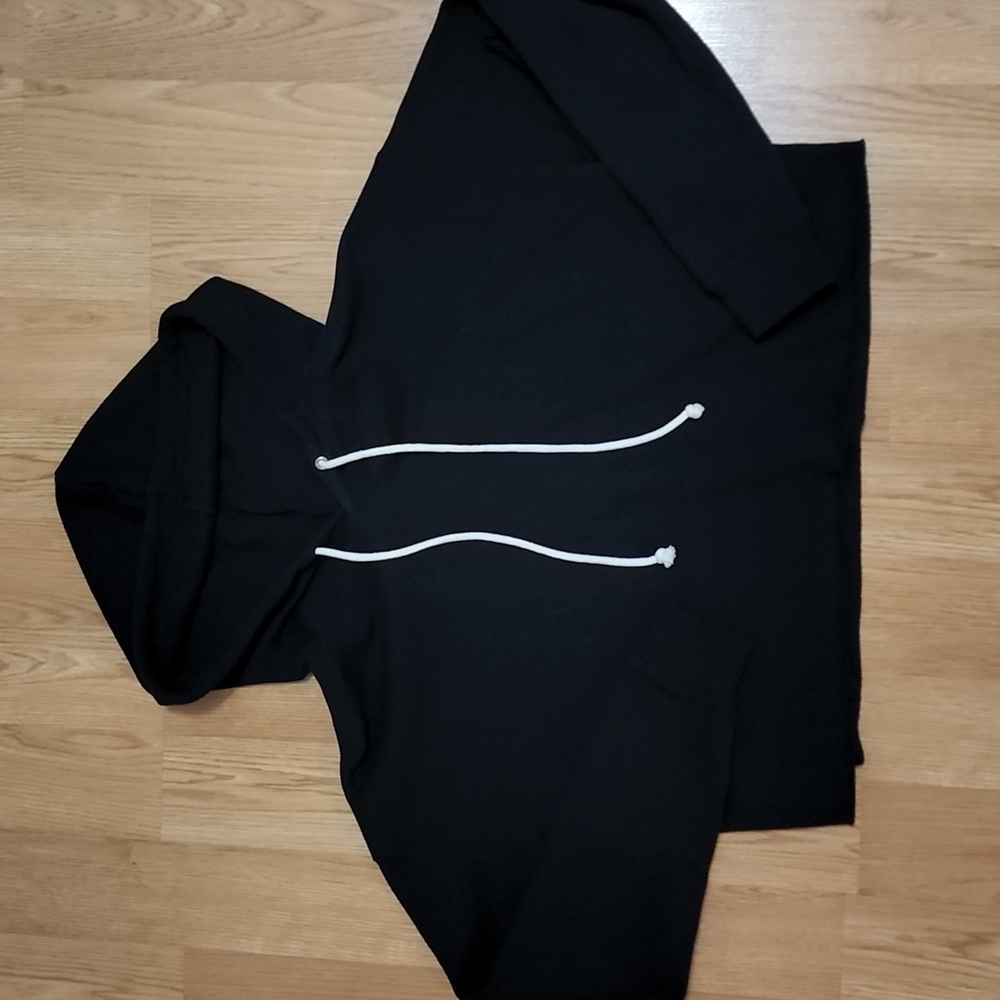 Women's Cropped Hoodie